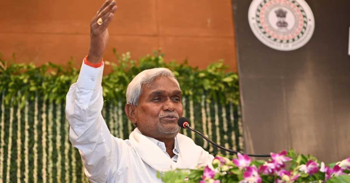 वन अधिकार पट्टा रद्द करने वाले अधिकारियों पर कार्रवाई तय : सीएम सोरेन वन अधिकार पट्टा रद्द करने वाले अधिकारियों पर कार्रवाई तय : सीएम सोरेन